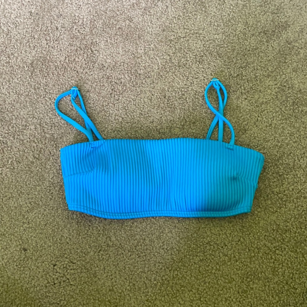 Hollister bathing suit top